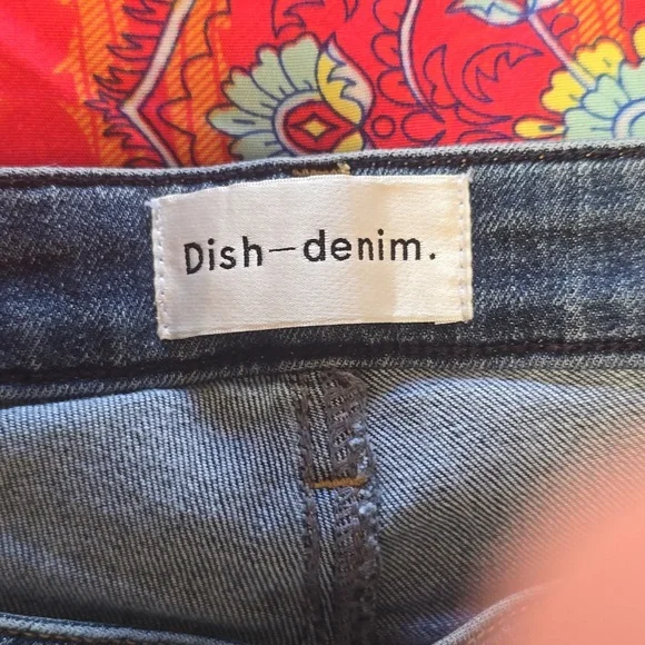 Dish-denim Straight & Narrow - Picture 4 of 10